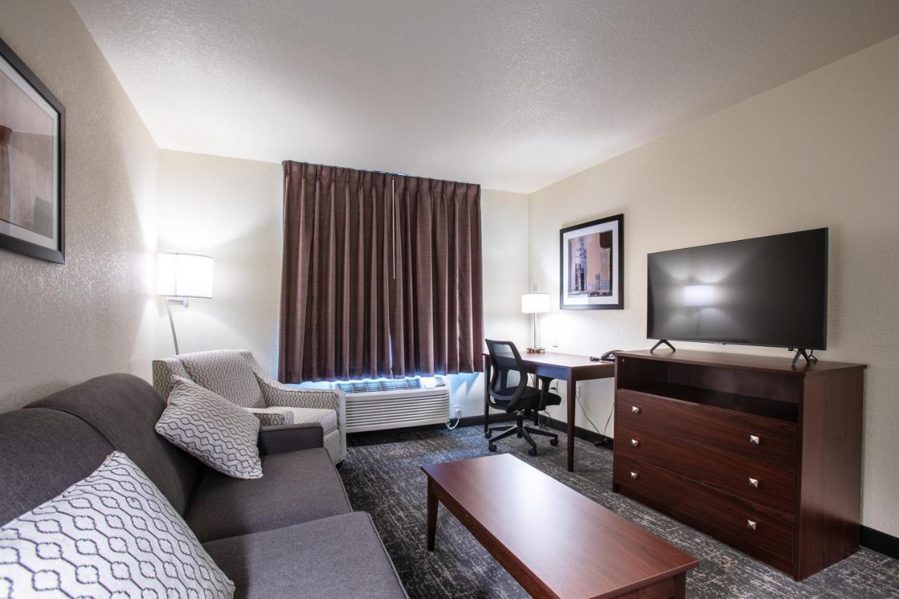 Cobblestone Inn & Suites - Pine Bluffs Екстер'єр фото