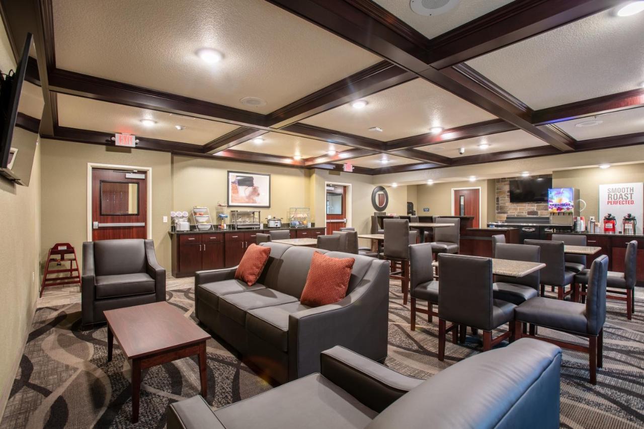 Cobblestone Inn & Suites - Pine Bluffs Екстер'єр фото